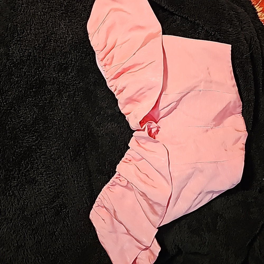 Pink shoulder top size XS brand NBD